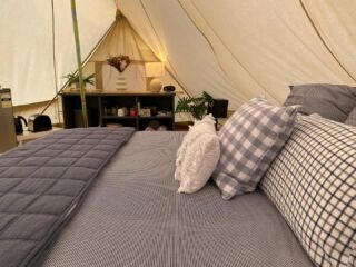 Glamping – Wanderlust Glamping